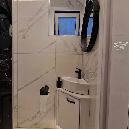 3 Modern Close To The Beach! דירה *