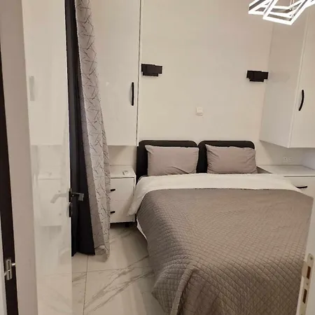 דירה 3 Modern Close To The Beach!