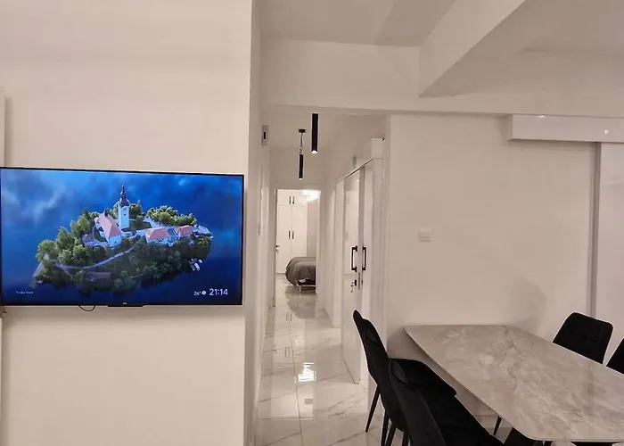 Апартаменты 3 Modern Close To The Beach! *