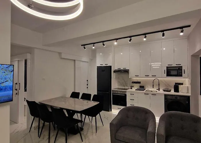 3 Modern Close To The Beach! Larnaca