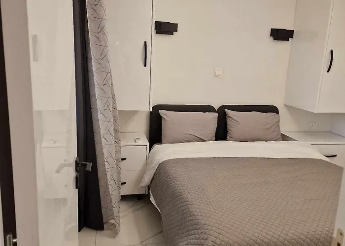 Daire 3 Modern Close To The Beach!